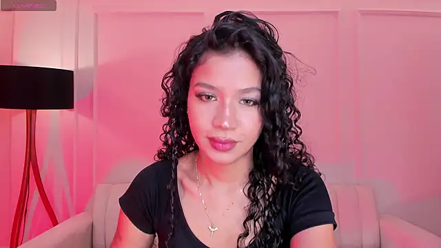 Snapshot of SophieHouston_ chatting on 10, 9, 2025 SophieHouston online show from 10, 9, 2025