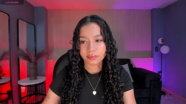 Snapshot of SophieHouston_ chatting on 21, 9, 2025 SophieHouston online show from 21, 9, 2025