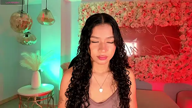 Snapshot of SophieHouston_ chatting on 30, 9, 2025 SophieHouston online show from 30, 9, 2025