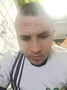 Snapshot of santiii___12 chatting on 23, 11, 2025 santiii 12 online show from 23, 11, 2025