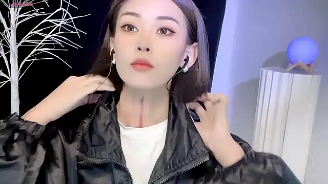 xiaoyue8888 online show from 22, 9, 2025