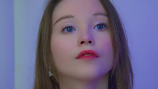 KeiraAsti online show from 12, 3, 2026