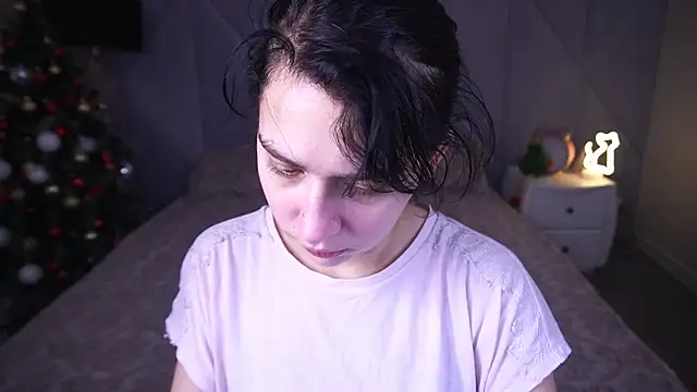 LiviaShy online show from 18, 12, 2025