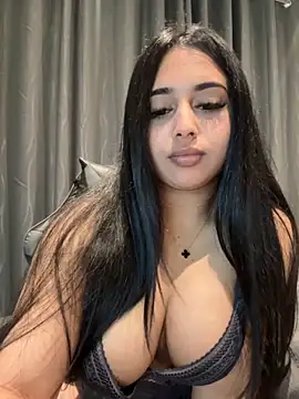 Snapshot of LilMisIndianx chatting on 10, 9, 2025 LilMisIndianx online show from 10, 9, 2025