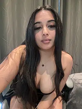 Snapshot of LilMisIndianx chatting on 22, 9, 2025 LilMisIndianx online show from 22, 9, 2025