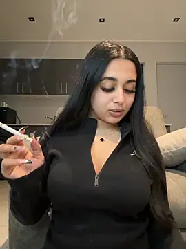 Snapshot of LilMisIndianx chatting on 22, 10, 2025 LilMisIndianx online show from 22, 10, 2025