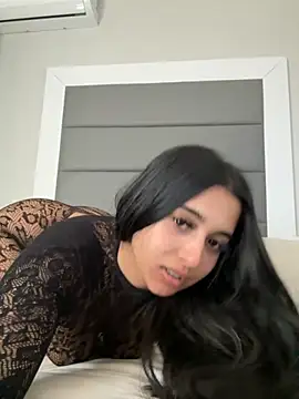 Snapshot of LilMisIndianx chatting on 24, 11, 2025 LilMisIndianx online show from 24, 11, 2025