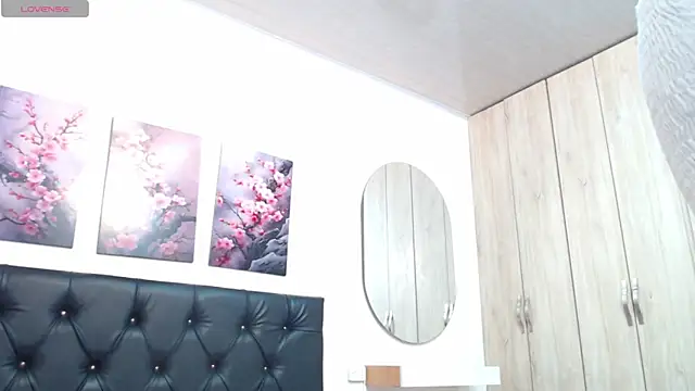 pinky f00x online show from 18, 3, 2026