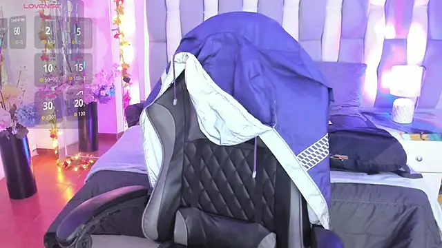 Adaara Rey online show from 28, 11, 2025