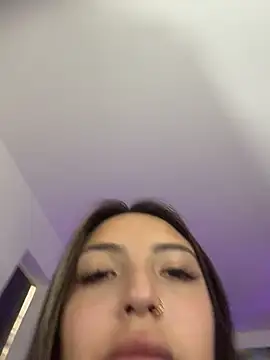 Adaara Rey online show from 4, 3, 2026