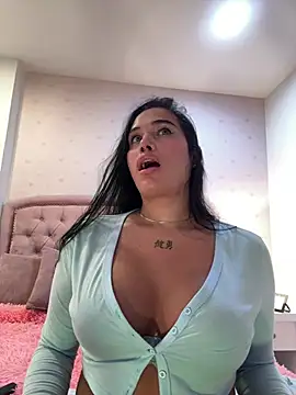 Bella  Wood online show from 31, 1, 2026