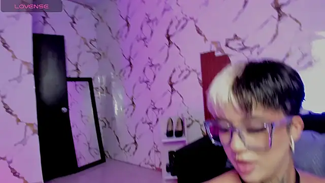 Rebeka-baker online show from 19, 9, 2025