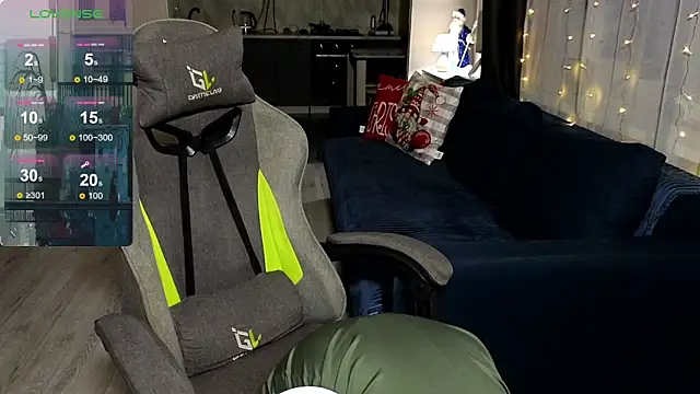 Snapshot of BelleWild chatting on 4, 12, 2025 BelleWild online show from 4, 12, 2025