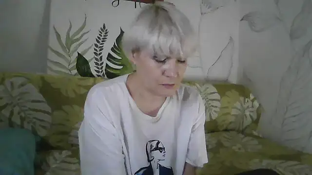 Catty Lady online show from 17, 11, 2025