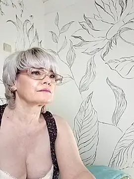 Catty Lady online show from 27, 3, 2026