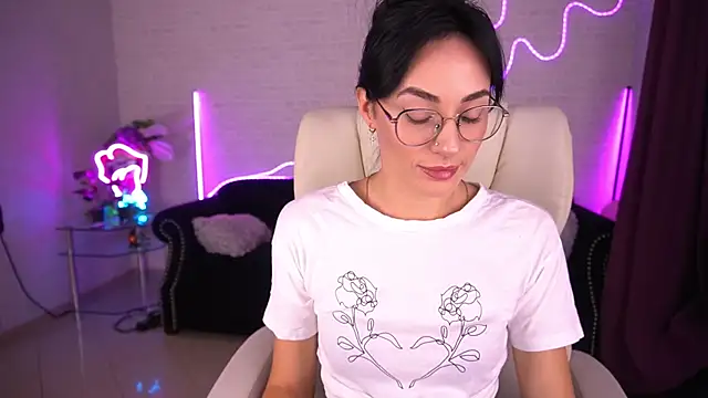 EviLune online show from 30, 9, 2025