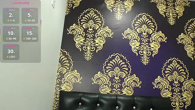 Snapshot of BigBoobs_Goddess chatting on 21, 11, 2025 BigBoobs Goddess online show from 21, 11, 2025