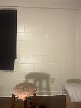 masked doll kashi online show from 19, 4, 2026