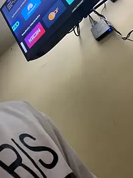 Snapshot of Themasterhades_777 chatting on 18, 10, 2025 Themasterhades 777 online show from 18, 10, 2025