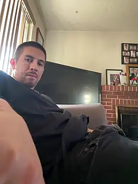 Snapshot of himNIGuys chatting on 10, 11, 2025 himNIGuys online show from 10, 11, 2025