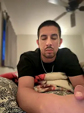 Snapshot of himNIGuys chatting on 13, 11, 2025 himNIGuys online show from 13, 11, 2025