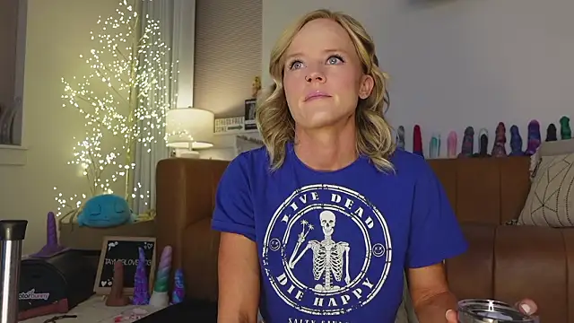 Taylorlove303 online show from 26, 3, 2026