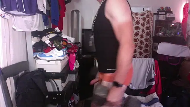 Snapshot of DILFJockDad87 chatting on 9, 11, 2025 DILFJockDad87 online show from 9, 11, 2025