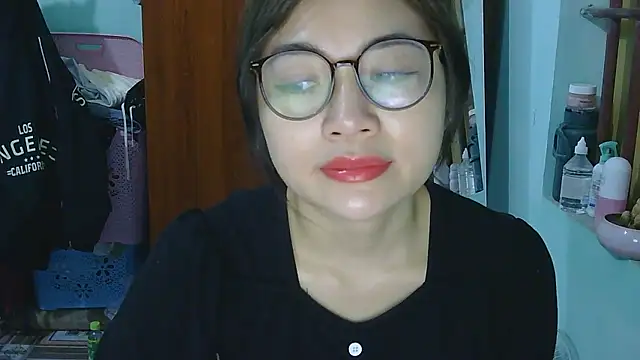 Uhem112 online show from 17, 11, 2025