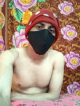 Seducing couple online show from 13, 1, 2026