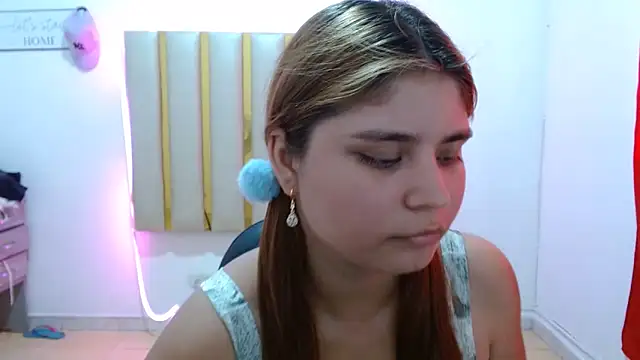 keilicita tonny 18 online show from 4, 11, 2025