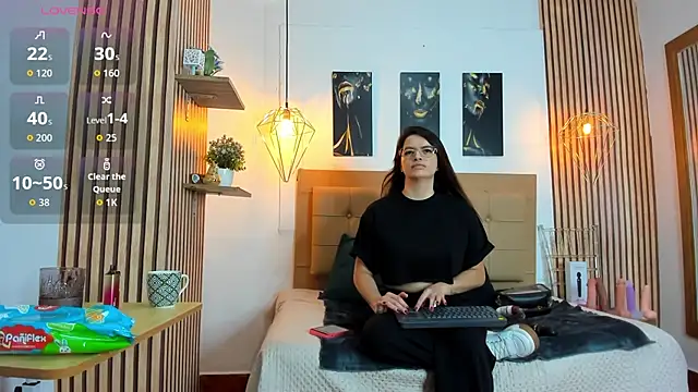  samanthaa foxx online show from 9, 9, 2025