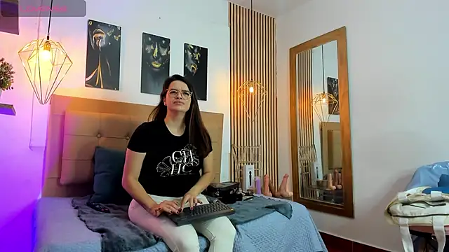  samanthaa foxx online show from 12, 9, 2025