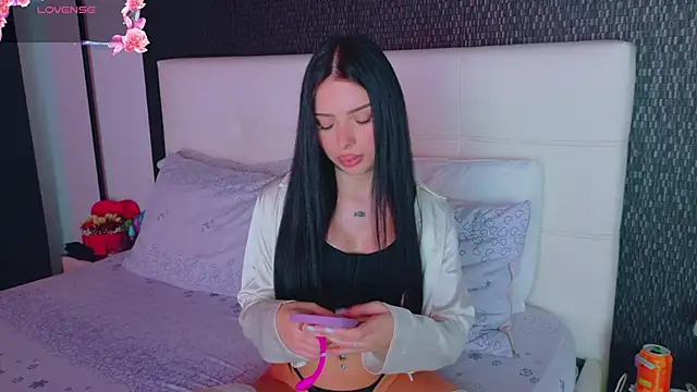 AshleyEttheenn online show from 20, 2, 2026