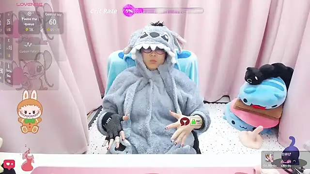 momoLoveLuna online show from 18, 3, 2026