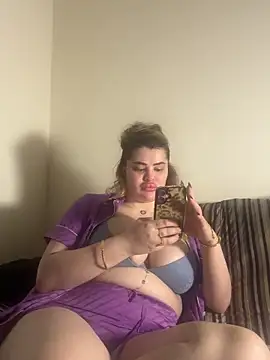 Snapshot of aydabella7777 chatting on 14, 12, 2025 aydabella7777 online show from 14, 12, 2025