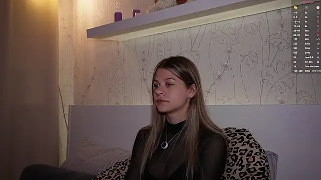 Snapshot of AnneVerity chatting on 4, 11, 2025 AnneVerity online show from 4, 11, 2025