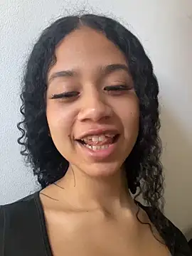 jadee8 online show from 2, 4, 2026