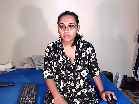 indiansweetflava online show from 10, 10, 2025