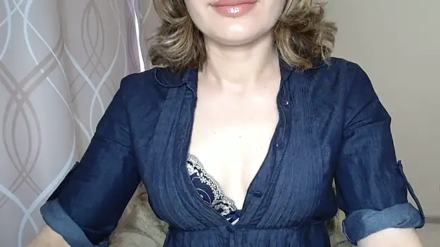 Snapshot of miss__Sophie chatting on 10, 9, 2025 miss Sophie online show from 10, 9, 2025