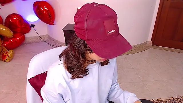 Snapshot of miascarlet_16 chatting on 7, 10, 2025 miascarlet 16 online show from 7, 10, 2025