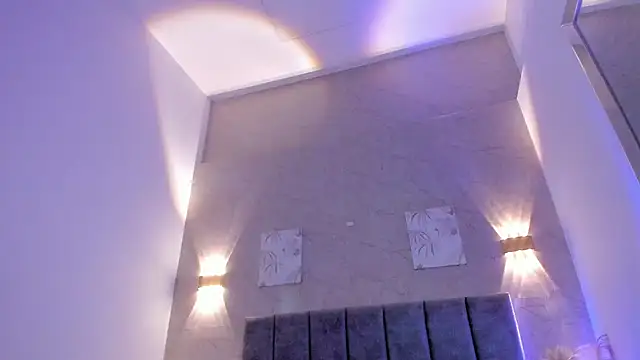 Lunaa bellaa online show from 1, 4, 2026