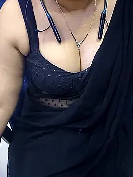 Snapshot of Anuforyou19 chatting on 13, 10, 2025 Anuforyou19 online show from 13, 10, 2025