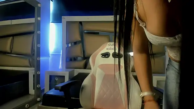 Mia lopez   online show from 2, 12, 2025