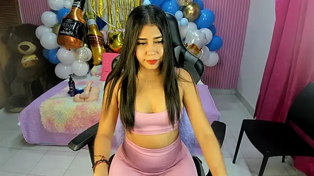 Mindy 19 online show from 24, 9, 2025