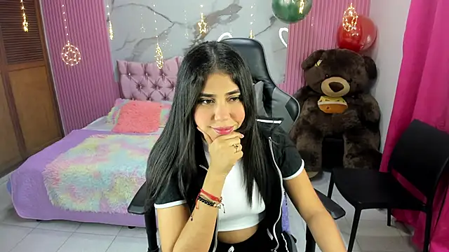 Mindy 19 online show from 1, 2, 2026