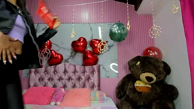 Mindy 19 online show from 28, 3, 2026