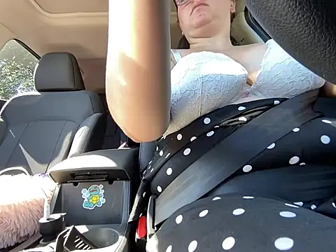 GirlSquirt online show from 5, 10, 2025