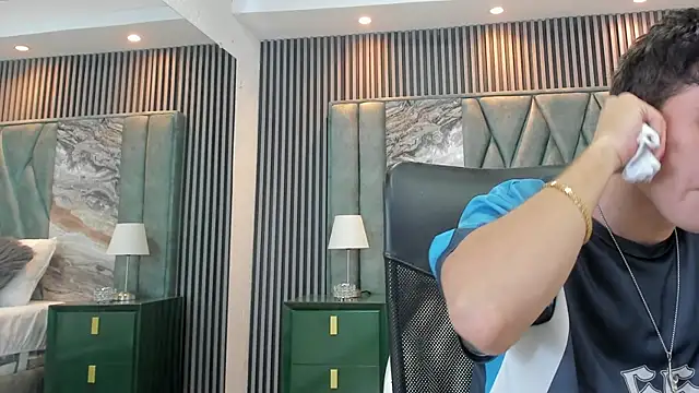 Snapshot of Michael_blue chatting on 24, 9, 2025 Michael blue online show from 24, 9, 2025