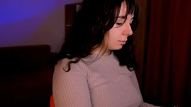 Snapshot of Di_na_Bell chatting on 28, 10, 2025 Di na Bell online show from 28, 10, 2025