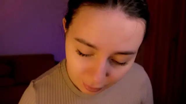 Snapshot of Di_na_Bell chatting on 20, 11, 2025 Di na Bell online show from 20, 11, 2025